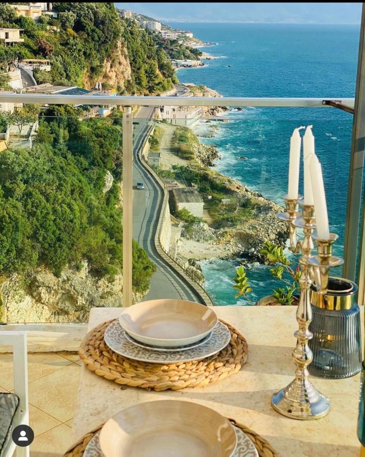 Hakunna Matata & Leilighet Vlorë