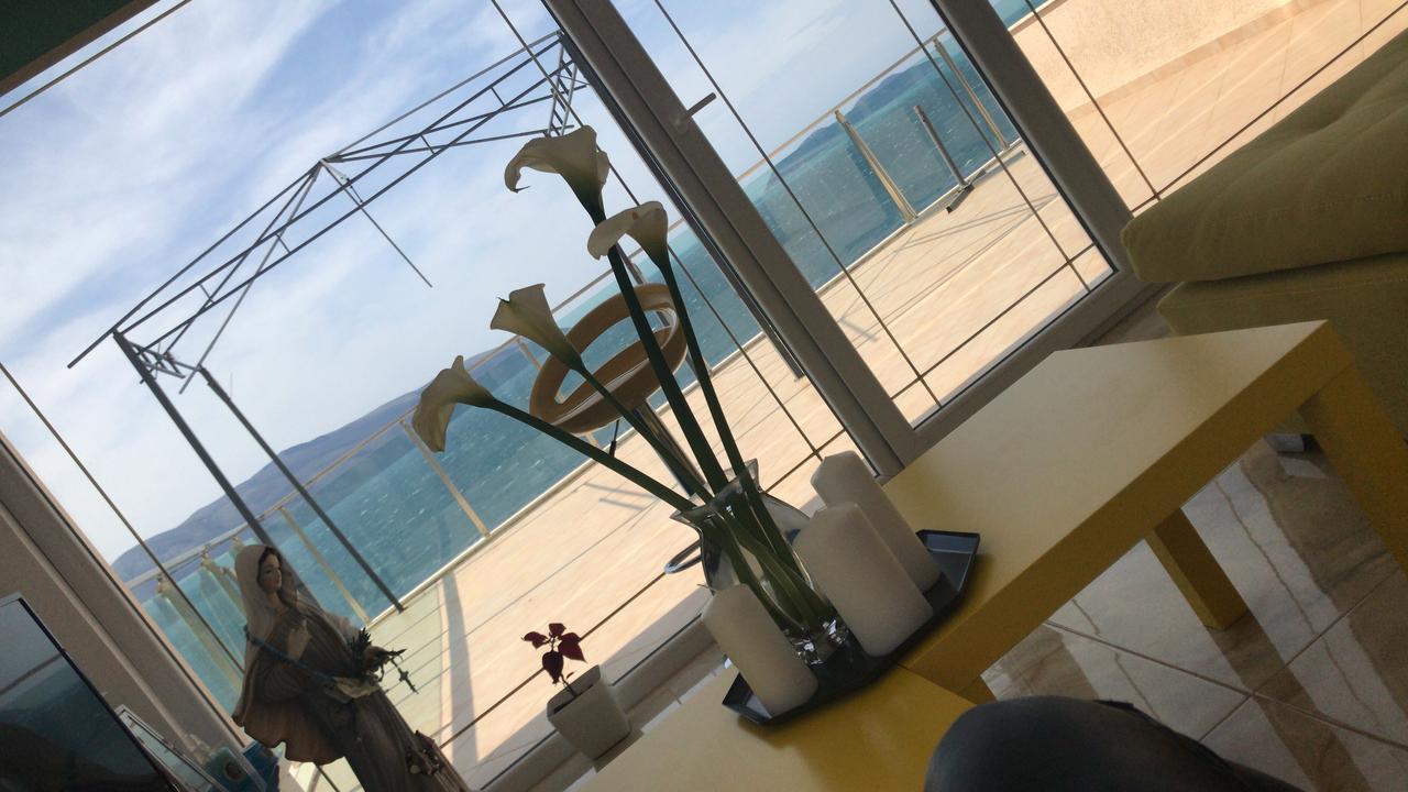 Hakunna Matata & * Vlorë